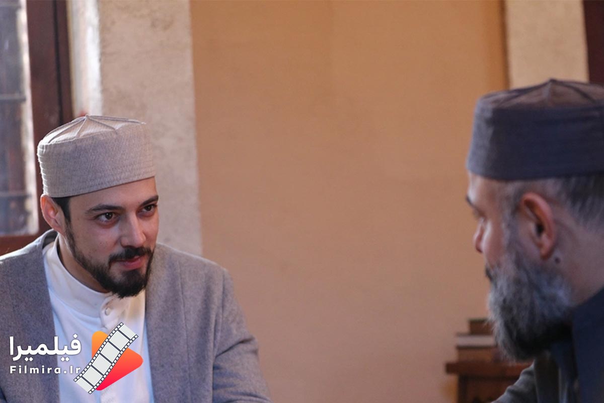 سریال غنچه های سرخ