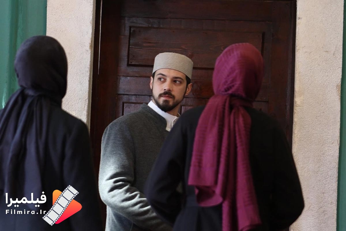 سریال غنچه های سرخ