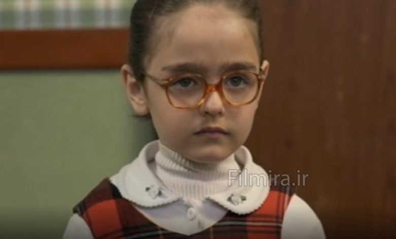 بازیگر نقش مومو