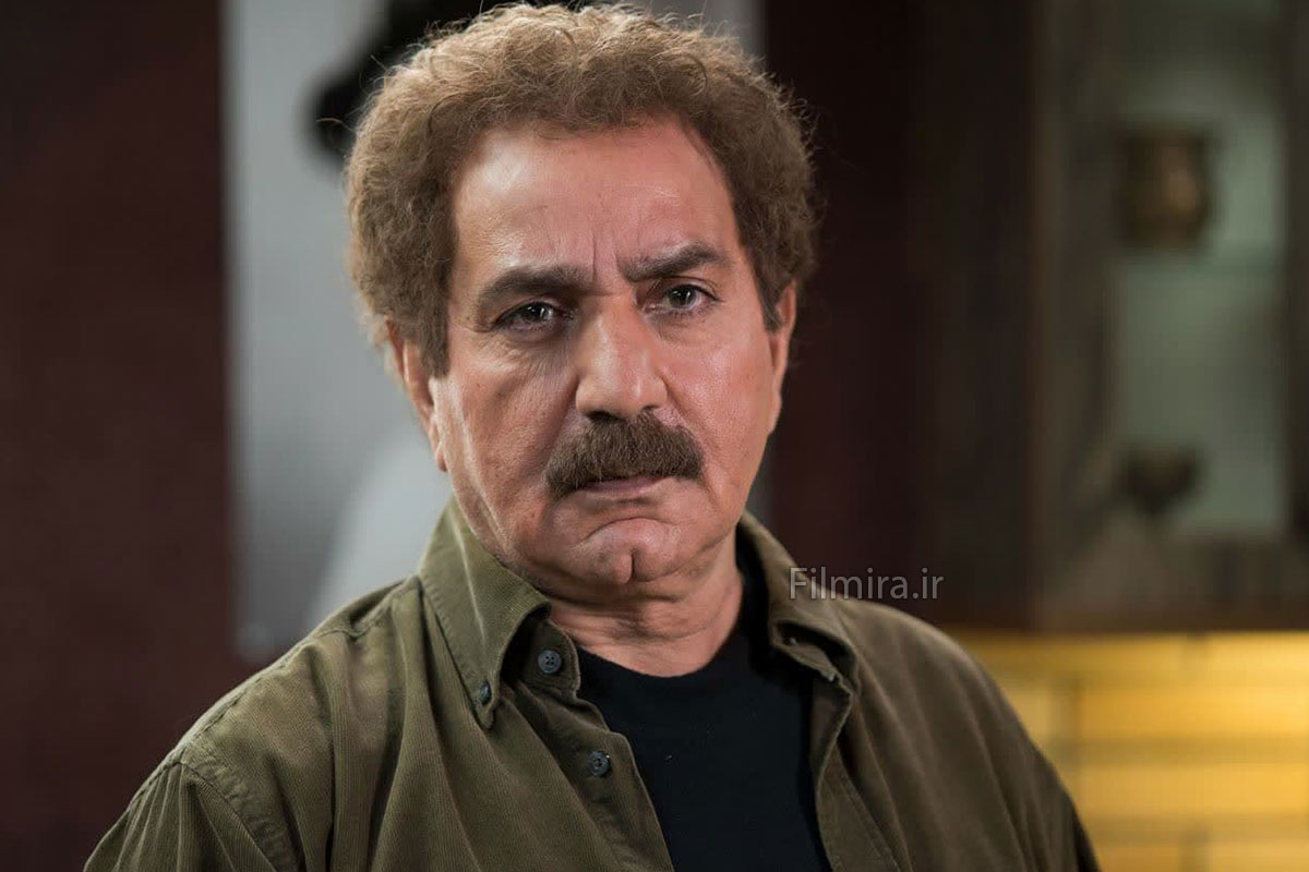 بازیگران فیلم آنجا همان ساعت