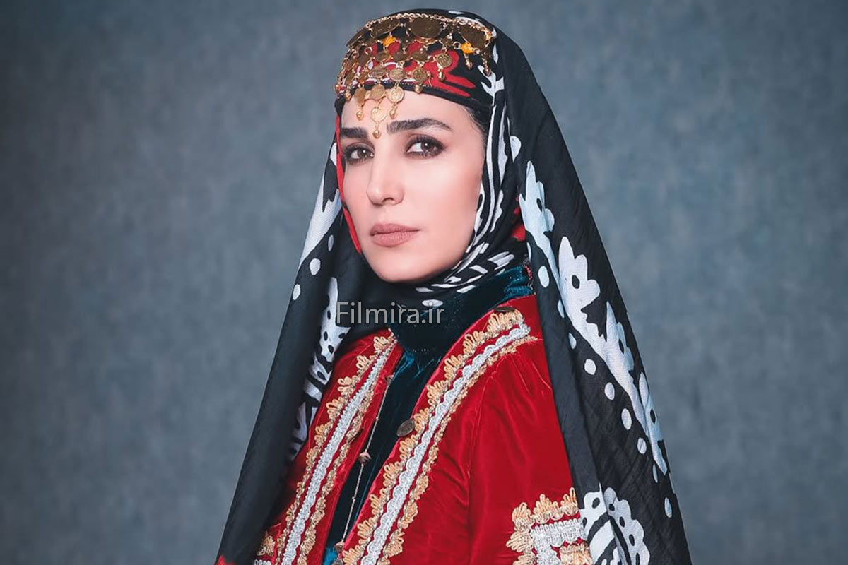 سوگل طهماسبی در نقش زینب علی اوسیوند در نقش وثوق