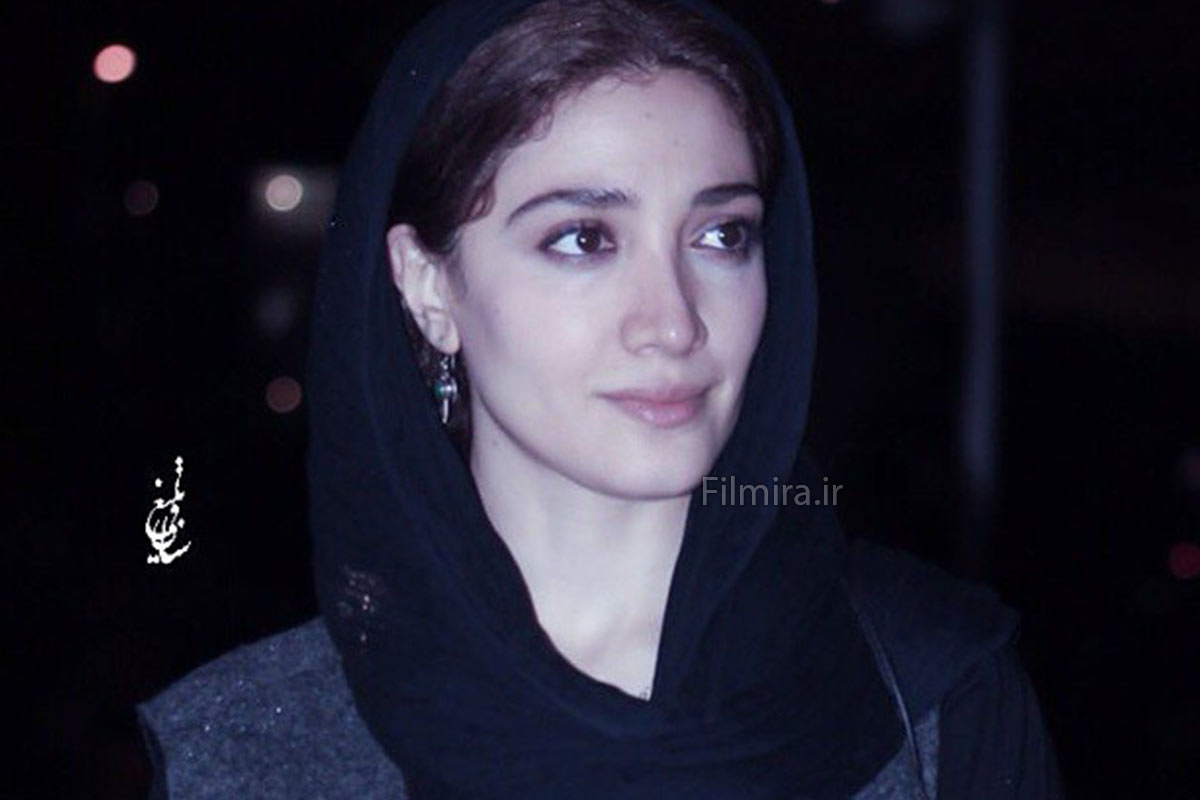 بیوگرافی مینا ساداتی