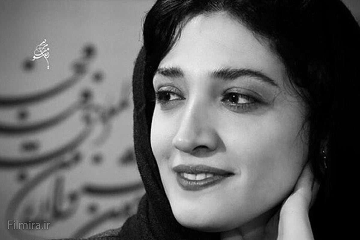 بیوگرافی مینا ساداتی