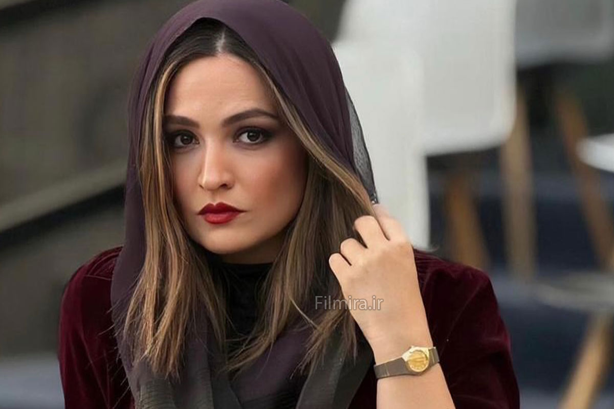 گلاره عباسی