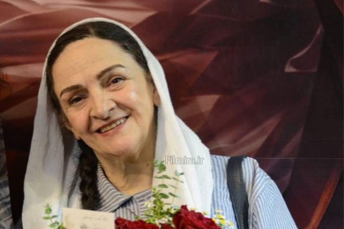 گلاب آدینه